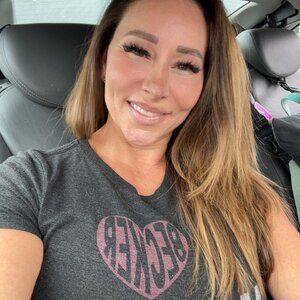 Meet your Posher, Tiffany